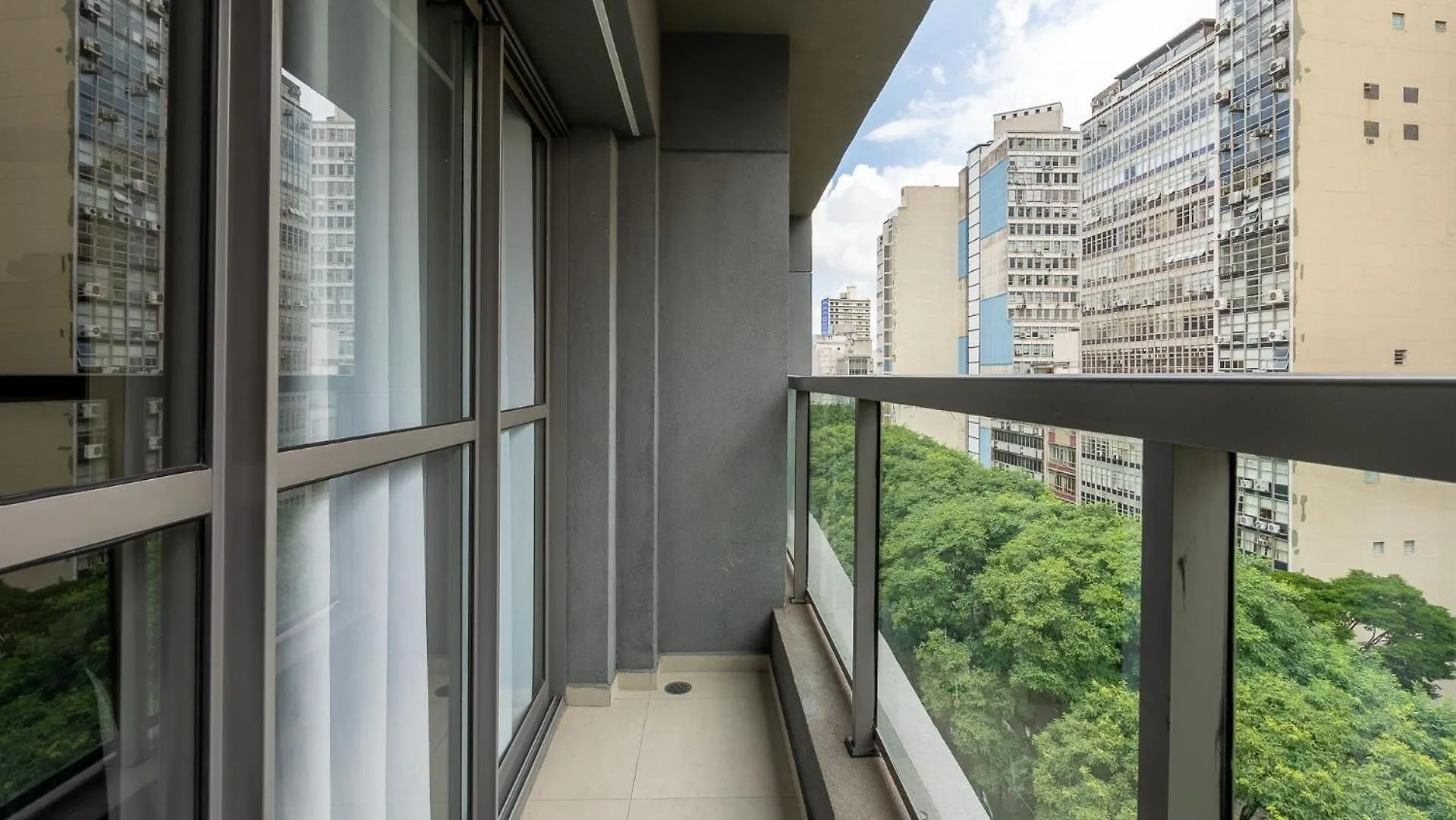 Studios Maravilhosos Com Cinema Privativo Ao Lado Do Metro Mackenzie Sao Paulo Brazil